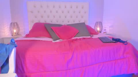 Snapshot of diana_clarck chatting on 11-24-25, 10:42 Diana Tamayo online show from 11-24-25, 10:42