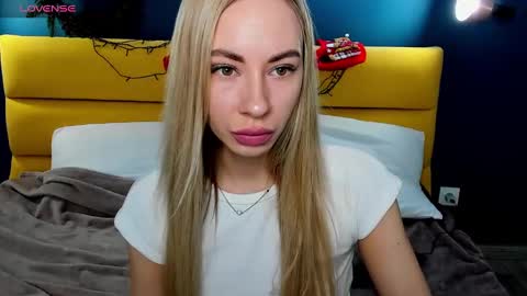 Diana  online show from 12-22-24, 01:45