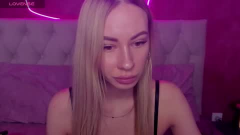 Diana  online show from 02-11-25, 08:48