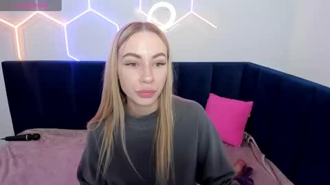 Diana  online show from 02-13-25, 08:48