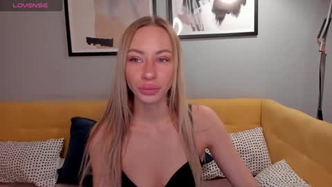 Diana  online show from 09-21-25, 01:29