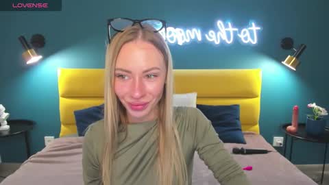 Diana  online show from 10-02-25, 08:32