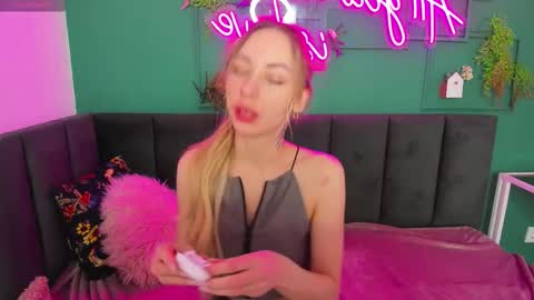 Diana  online show from 01-15-26, 02:38