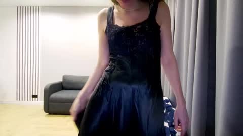 Snapshot of diana_meridor chatting on 01-19-25, 01:43 diana_meridor online show from 01-19-25, 01:43