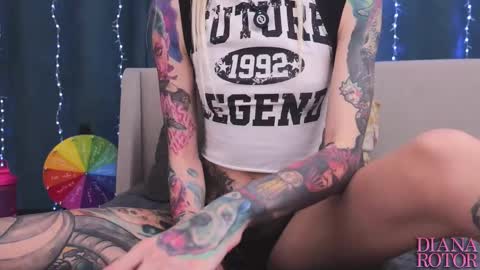 Diana online show from 12-19-25, 03:46