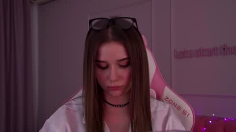 Diana online show from 01-22-25, 03:52