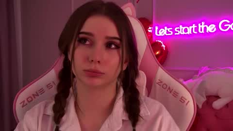 Diana online show from 02-12-25, 03:51