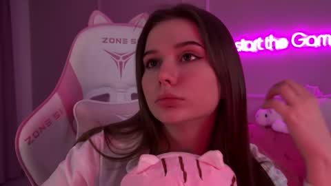 Diana online show from 02-22-25, 03:56