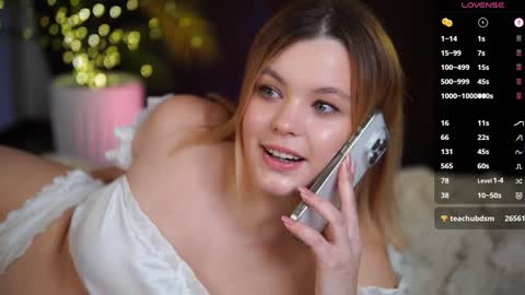 Snapshot of dianaholiday chatting on 02-05-25, 06:04 Olga online show from 02-05-25, 06:04