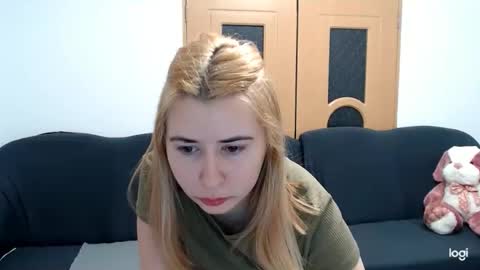 dianasmiey7 online show from 02-11-25, 08:26