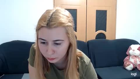 dianasmiey7 online show from 02-11-25, 05:18