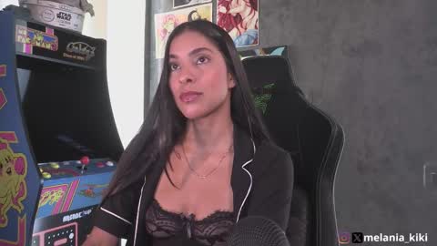 Melania   -    online show from 11-13-25, 07:57