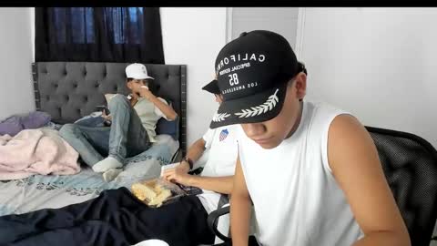 Snapshot of dick_master17 chatting on 11-14-25, 02:49 dick online show from 11-14-25, 02:49