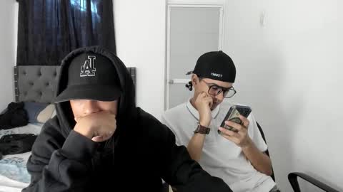 Snapshot of dick_master17 chatting on 11-21-25, 12:04 dick online show from 11-21-25, 12:04