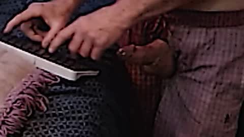 Snapshot of dickgiggler chatting on 12-28-24, 03:37 Sparkx online show from 12-28-24, 03:37