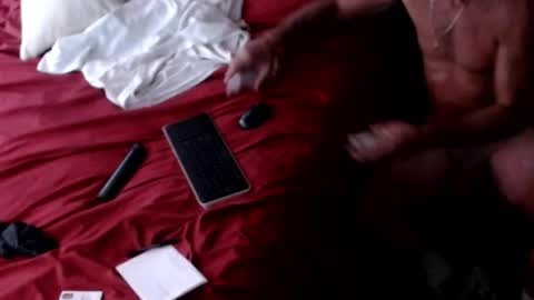 Snapshot of dickgiggler chatting on 10-01-25, 08:37 Sparkx online show from 10-01-25, 08:37