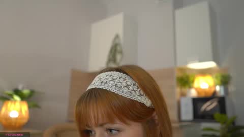 Snapshot of dietmountaindew_ chatting on 09-21-25, 06:53 Sophie online show from 09-21-25, 06:53