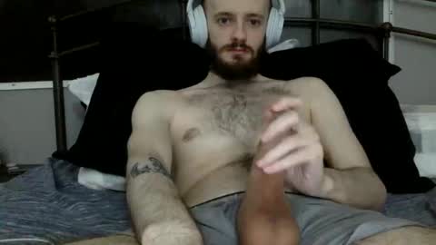 Snapshot of digbicknik chatting on 02-19-25, 08:22 digbicknik online show from 02-19-25, 08:22