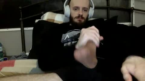 Snapshot of digbicknik chatting on 02-22-25, 02:39 digbicknik online show from 02-22-25, 02:39