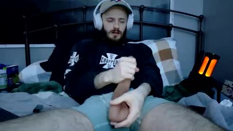 Snapshot of digbicknik chatting on 03-05-25, 03:40 digbicknik online show from 03-05-25, 03:40