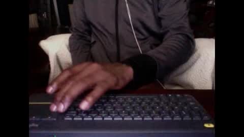 The Digital Pimp.... online show from 10-24-25, 01:03