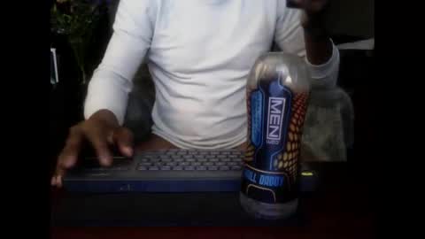 Snapshot of digitalpimpn chatting on 01-08-26, 12:29 The Digital Pimp.... online show from 01-08-26, 12:29