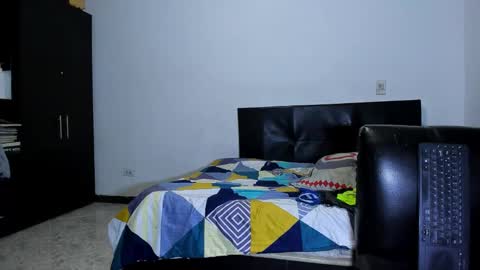 Snapshot of diiego_xxx chatting on 02-06-26, 01:25 diiego_xxx online show from 02-06-26, 01:25