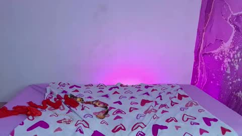 diiosa_latina online show from 03-27-26, 07:46