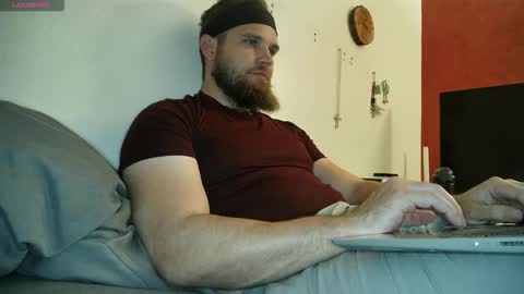 Daddy online show from 12-16-25, 01:05