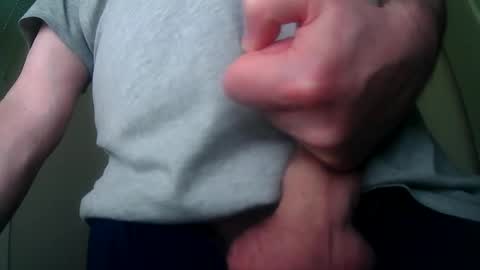 Snapshot of diki3333333333 chatting on 12-17-24, 12:01 Nick online show from 12-17-24, 12:01