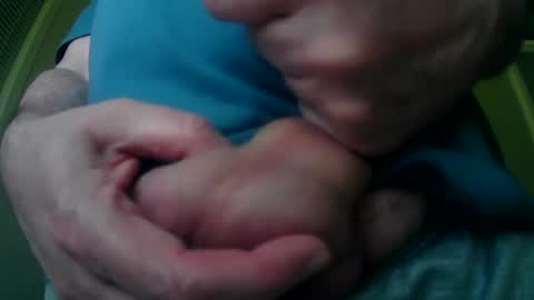 Snapshot of diki3333333333 chatting on 01-04-25, 12:49 Nick online show from 01-04-25, 12:49