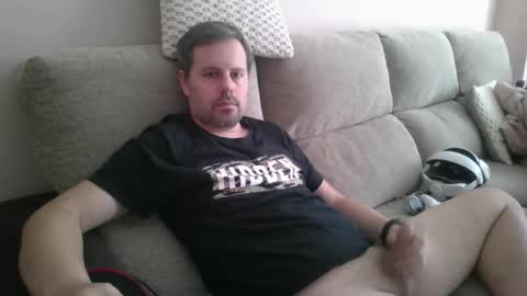 dili999 online show from 09-14-25, 08:24