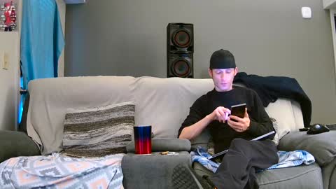 Snapshot of dilldough405 chatting on 01-02-25, 02:35 Dilldough405 online show from 01-02-25, 02:35