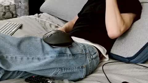 Snapshot of dilldough405 chatting on 10-23-25, 10:36 Dilldough405 online show from 10-23-25, 10:36