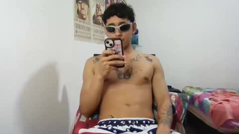 Snapshot of dillom420 chatting on 01-23-25, 05:45 dillom420 online show from 01-23-25, 05:45