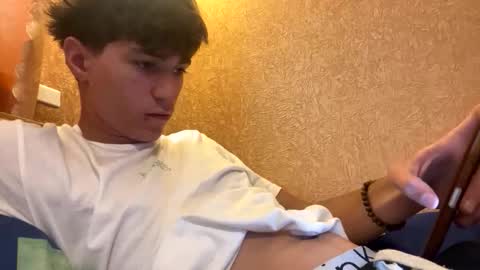 Snapshot of dimamozaev400 chatting on 09-20-25, 01:01 Dima online show from 09-20-25, 01:01