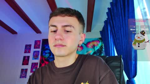 Julian Independent Model online show from 12-10-24, 10:26