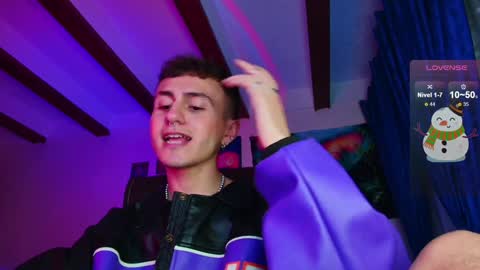 Julian Independent Model online show from 12-23-24, 02:45