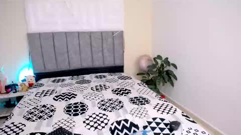 DINA online show from 01-17-26, 10:57