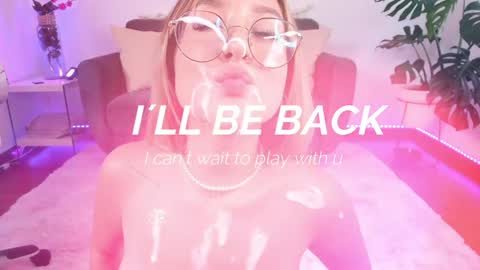 Snapshot of dina_ride chatting on 12-22-24, 03:33 online show from 12-22-24, 03:33