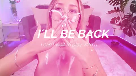 Snapshot of dina_ride chatting on 12-26-24, 06:22 online show from 12-26-24, 06:22