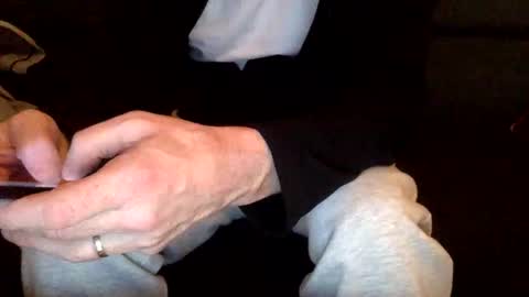 Snapshot of dinnerout1111 chatting on 01-05-25, 03:34 dinnerout1111 online show from 01-05-25, 03:34