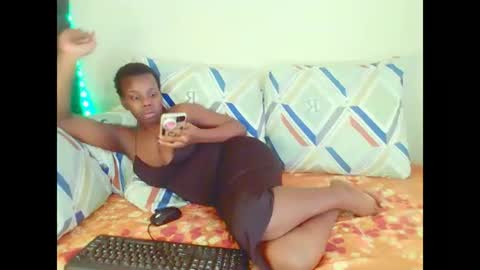 dinnydakrazx online show from 11-19-25, 06:02