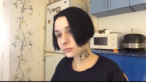 Cate online show from 10-19-25, 09:04