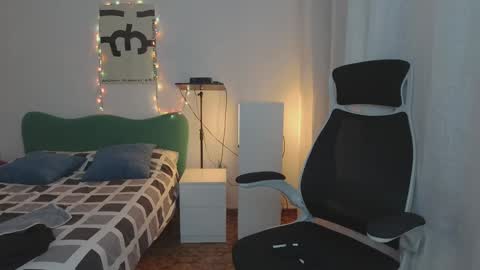 Anglica A online show from 01-26-25, 10:57