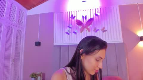 Cristal  online show from 02-11-25, 03:18