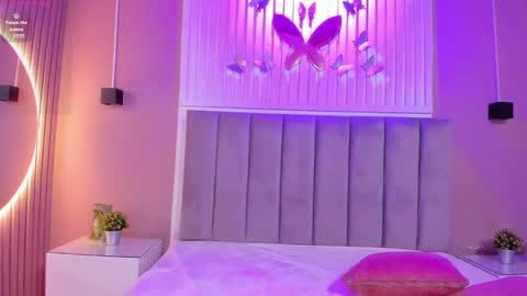 Cristal  online show from 09-30-25, 03:33