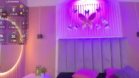 Cristal  online show from 10-30-25, 02:57