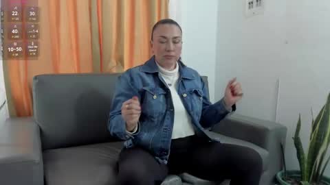 Snapshot of diosavera chatting on 10-04-25, 07:23 diosavera online show from 10-04-25, 07:23