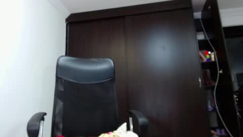 diosaxsexy1 online show from 01-11-25, 12:12